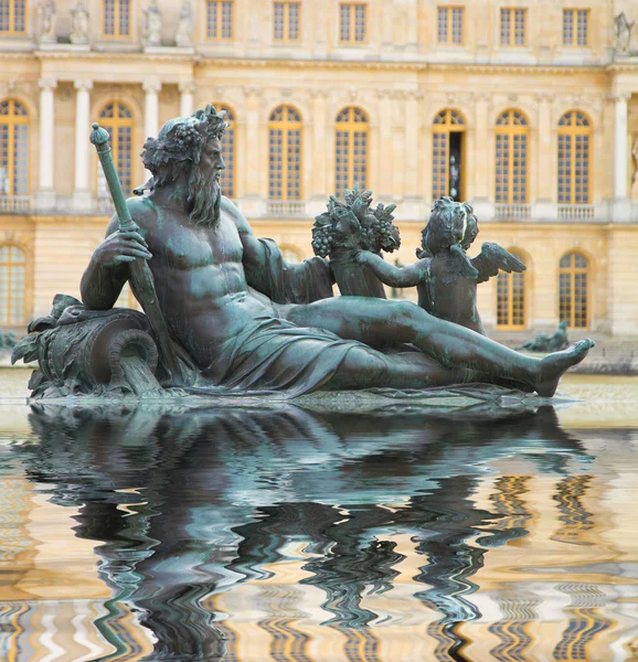 Socha Neptuna ve versailles — Stock fotografie