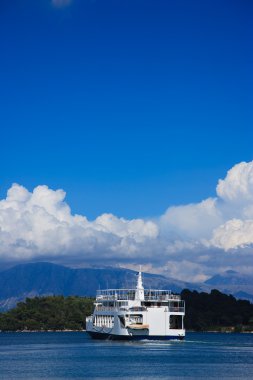 yolcu feribotu lefkas Adası