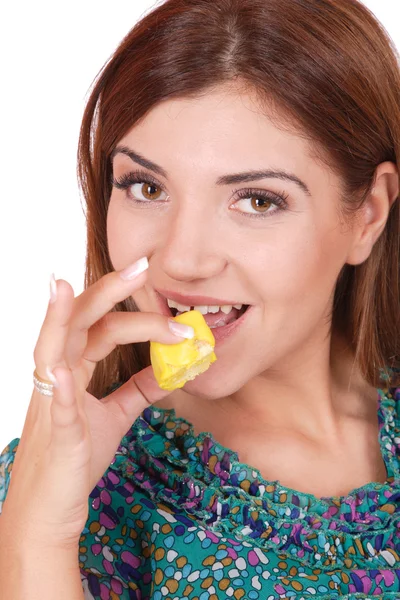 Mulher atraente com um bolo — Fotografia de Stock