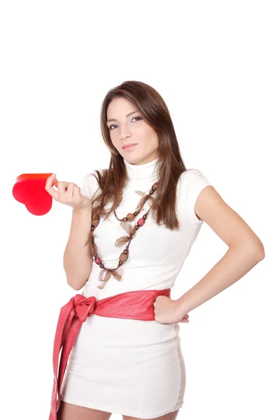 Mulher segurando um coração vermelho — Fotografia de Stock