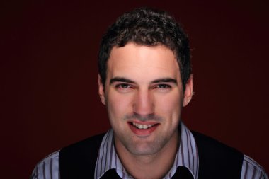 Mutlu Genç Adamın Portresi