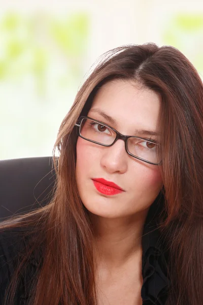 Portrait of a young attractive business woman. — Stock Photo, Image