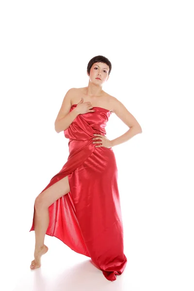 Belle fille dans une longue robe rouge — Photo