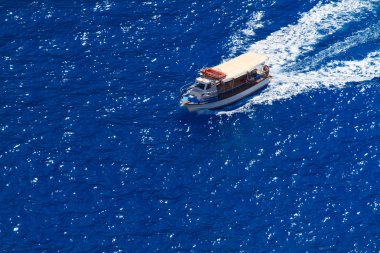 İyonya Denizi Motorlu tekne