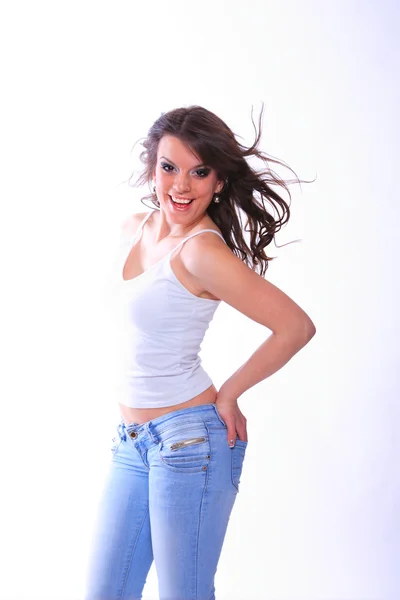 Giovane donna in jeans e t shirt — Foto Stock