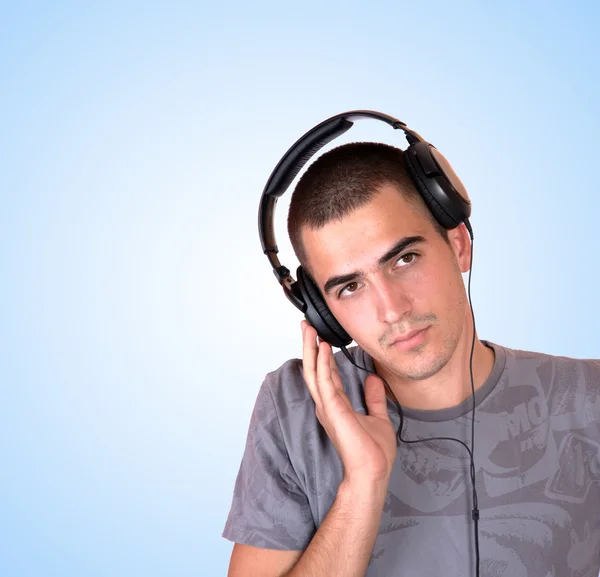 Man is listening to the music — Stock Photo, Image