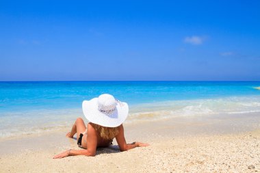 kadın plaj tatil yaz