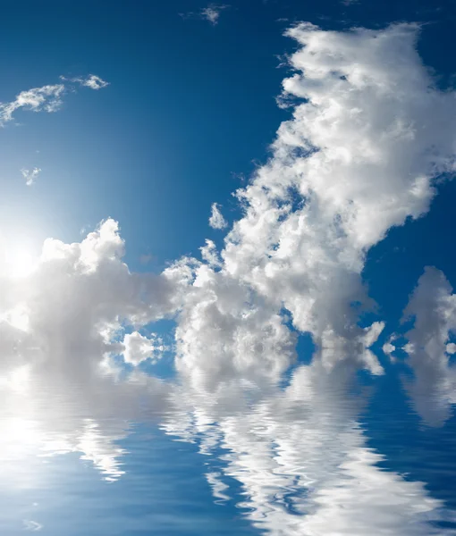 Paisaje con reflejos de agua — Foto de Stock