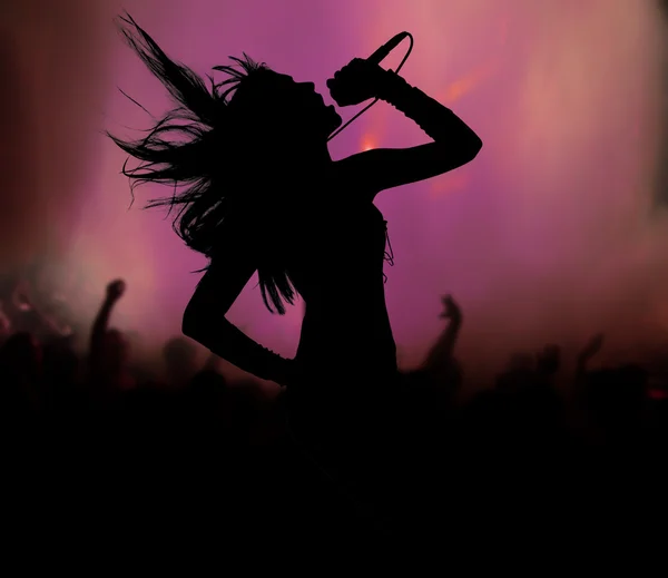 Silhouette cantante femminile — Foto Stock