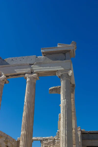 Atina, Yunanistan 'daki Akropolis' teki Parthenon tapınağı — Stok fotoğraf
