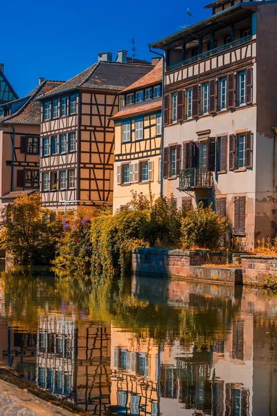 Dia ensolarado de outono em Estrasburgo França — Fotografia de Stock