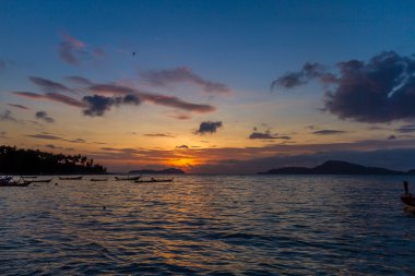 güzel gündoğumu rawai Phuket