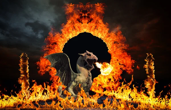 Dragon at hell's gates — Stock Photo, Image