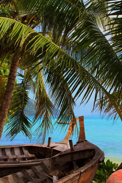 Boat in Phuket Thailand — Stock Photo, Image