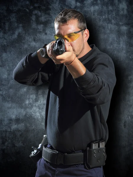 Shooting with the big guns — Stock Photo, Image