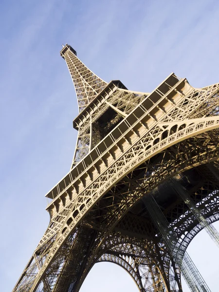 The Eiffel tower is one of the most recognizable landmarks in th — Stock Photo, Image