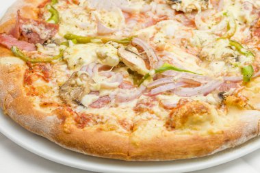 restoranda taze pizza
