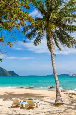 Laem ka beach phuket Adası