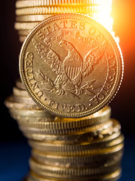 Moedas de ouro de cinco dólares — Fotografia de Stock