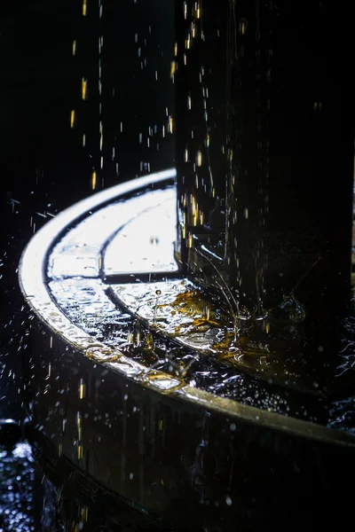 Steel pipe cooling with oil — Stock Photo, Image