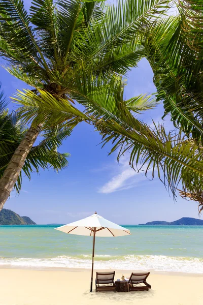 LAEM KA PLAYA en la isla de Phuket — Foto de Stock