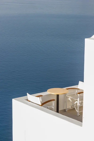 Santorini balconny met uitzicht op de zee — Stockfoto