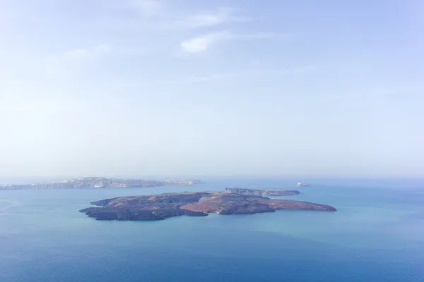 サントリーニ島と火山島 — ストック写真