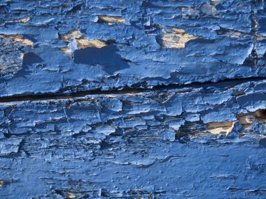 ahşap üzerine kırık boya