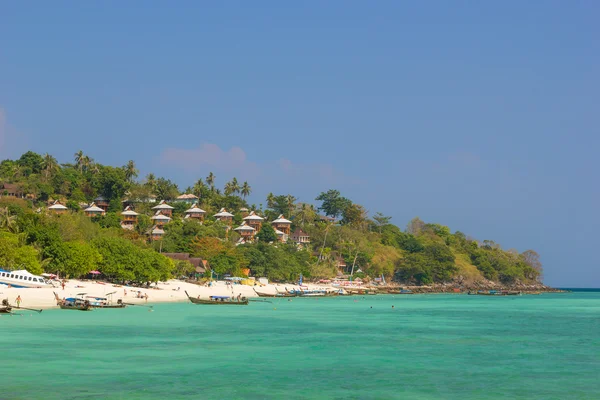 Lihat di pantai pulau Phi Phi — Stok Foto
