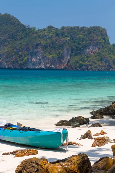 Affenbucht, Insel Koh Phi — Stockfoto