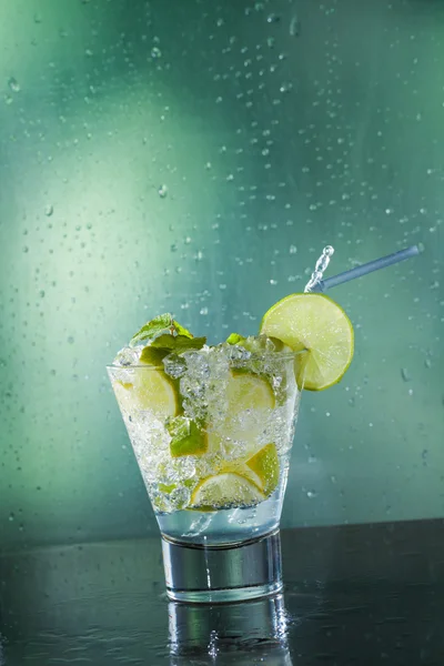 Mojito cocktail at the club — Stock Photo, Image