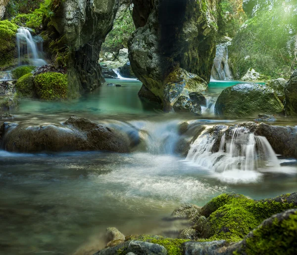 La cascada de Nidri en la isla Lefkas — Foto de Stock