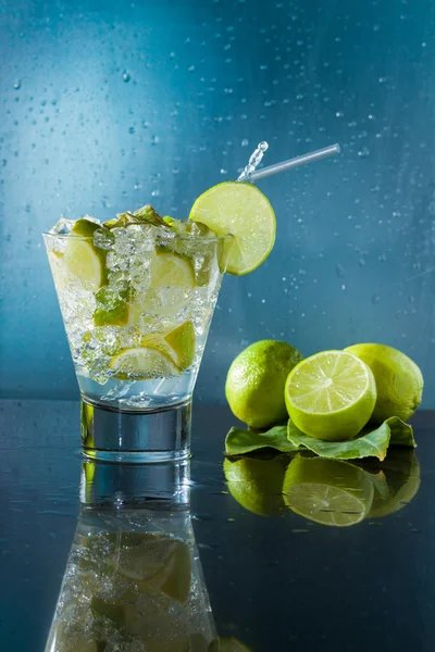 Mojito cocktail på klubben — Stockfoto