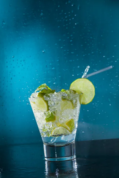 Mojito-Cocktail im Club — Stockfoto