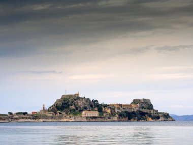 Yunan tapınağı ve Korfu, eski kale