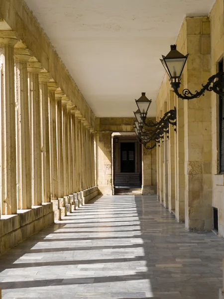 O fabuloso museu de arte asiática na Praça Esplanada em Corfu — Fotografia de Stock