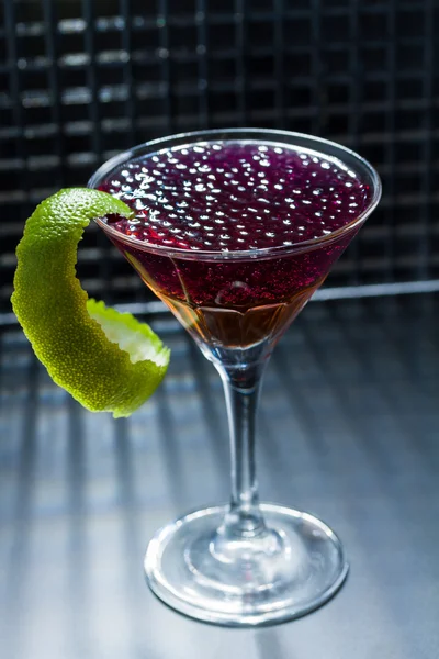 Cocktail com caviar — Fotografia de Stock