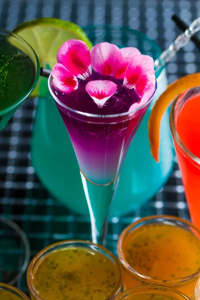 Cocktails mit Kaviar — Stockfoto