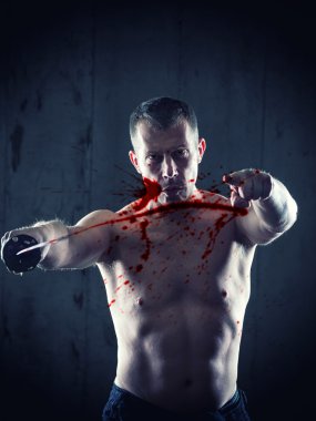 onun katana ile savaşçı