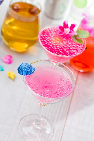 Cocktail with caviar and flower — Stock Photo, Image