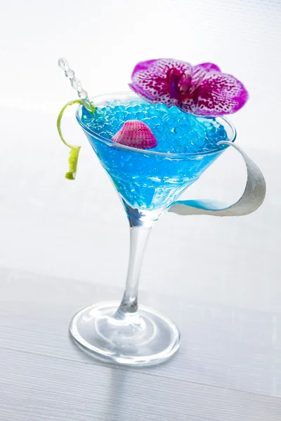 Molecular mixology - Cocktail with caviar — Stock Photo, Image