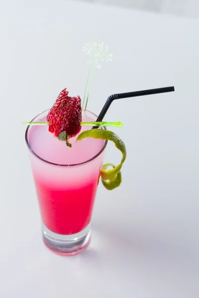 Färska jordgubbar cocktail — Stockfoto