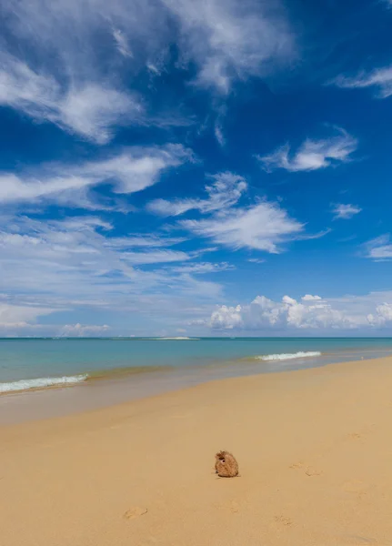 Hermosa playa tropical de arena blanca, Tailandia —  Fotos de Stock