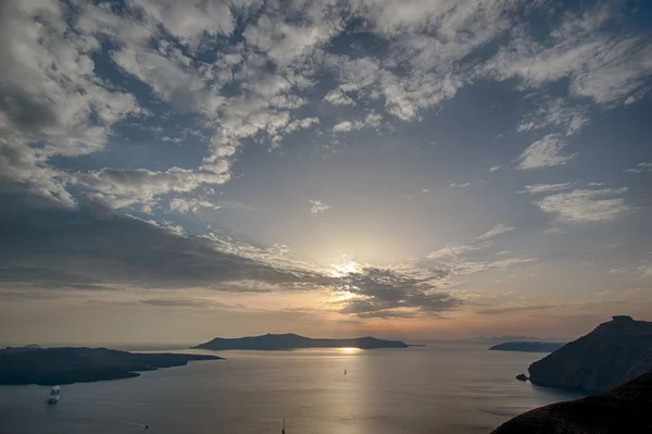 Blick auf fira in santorini — Stockfoto