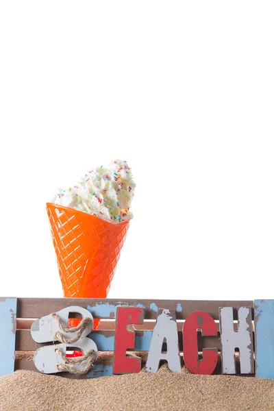 Icecream cone on the beach — Stock Photo, Image