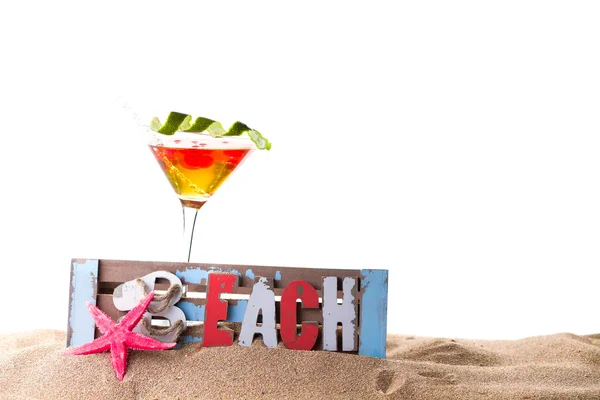 Fresh cocktail on the beach - molecular mixology — Stock Photo, Image