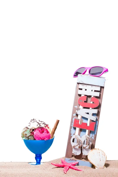 Gastronomische tropische icecream dessert — Stockfoto