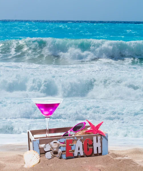 Cocktail on the beach — Stock Photo, Image