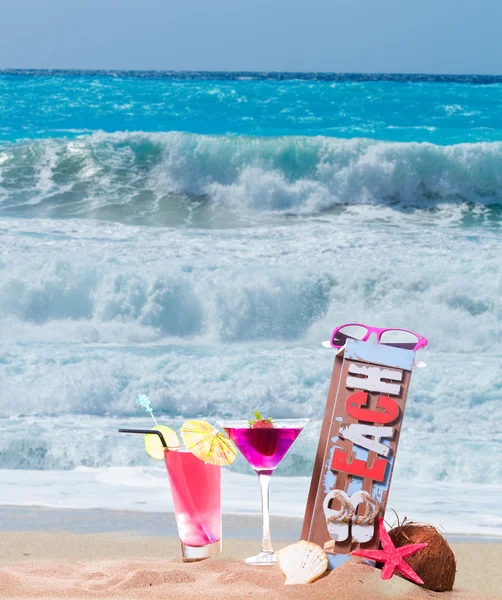 Cocktail på stranden — Stockfoto