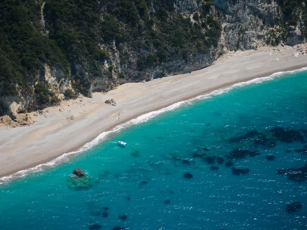 Vista aérea de la bahía de Paleokastritsa en Corfú —  Fotos de Stock